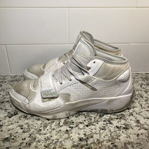 Jordan Men’s 11 Zion 2 TB DQ7688-170 White Basketball Shoes Sneakers Nike